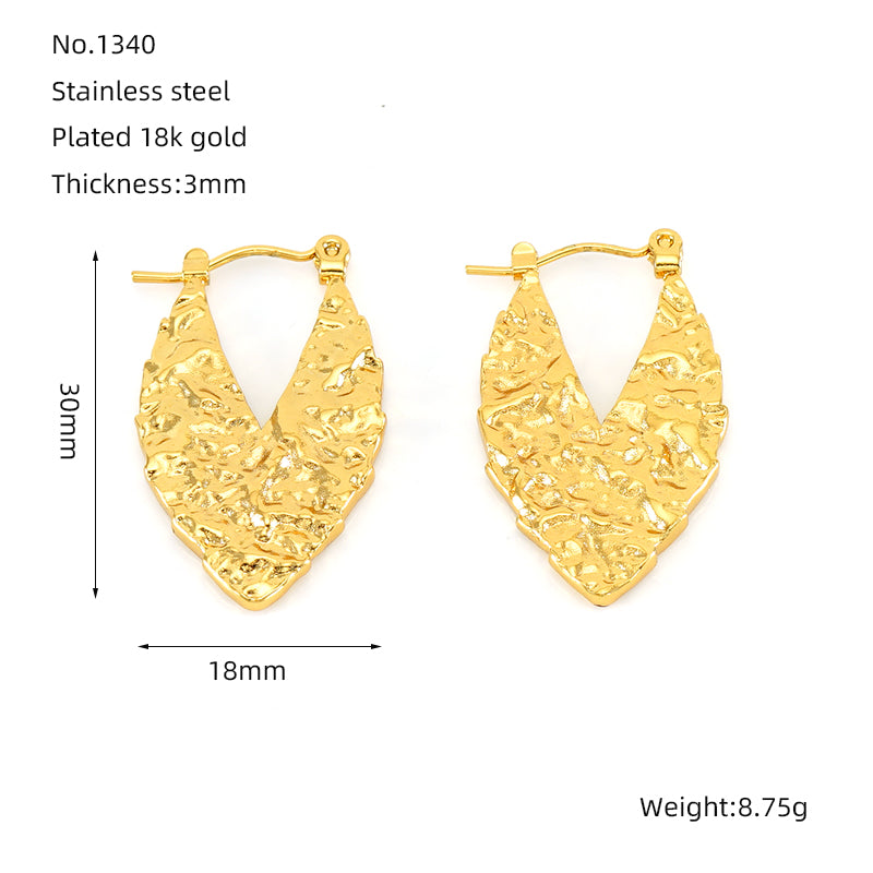 1 pair simple style geometric heart shape polishing plating stainless steel 18k gold plated hoop earrings