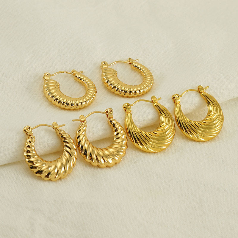 1 piece simple style classic style solid color polishing plating stainless steel titanium steel 18k gold plated earrings