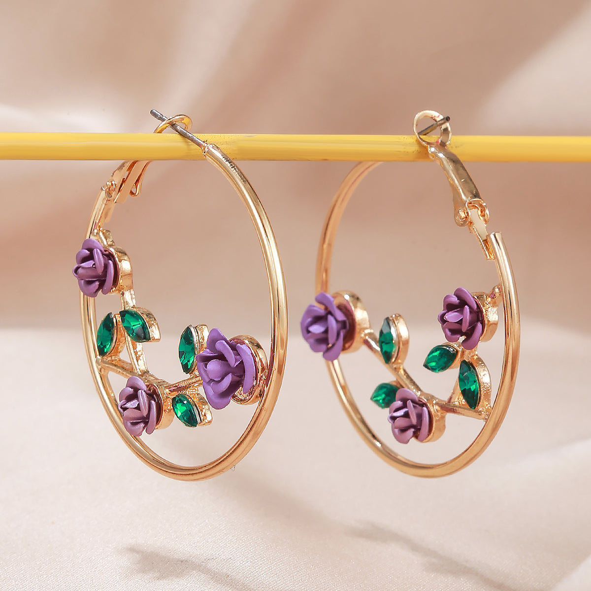 1 pair sweet flower plating zinc alloy 18k gold plated hoop earrings